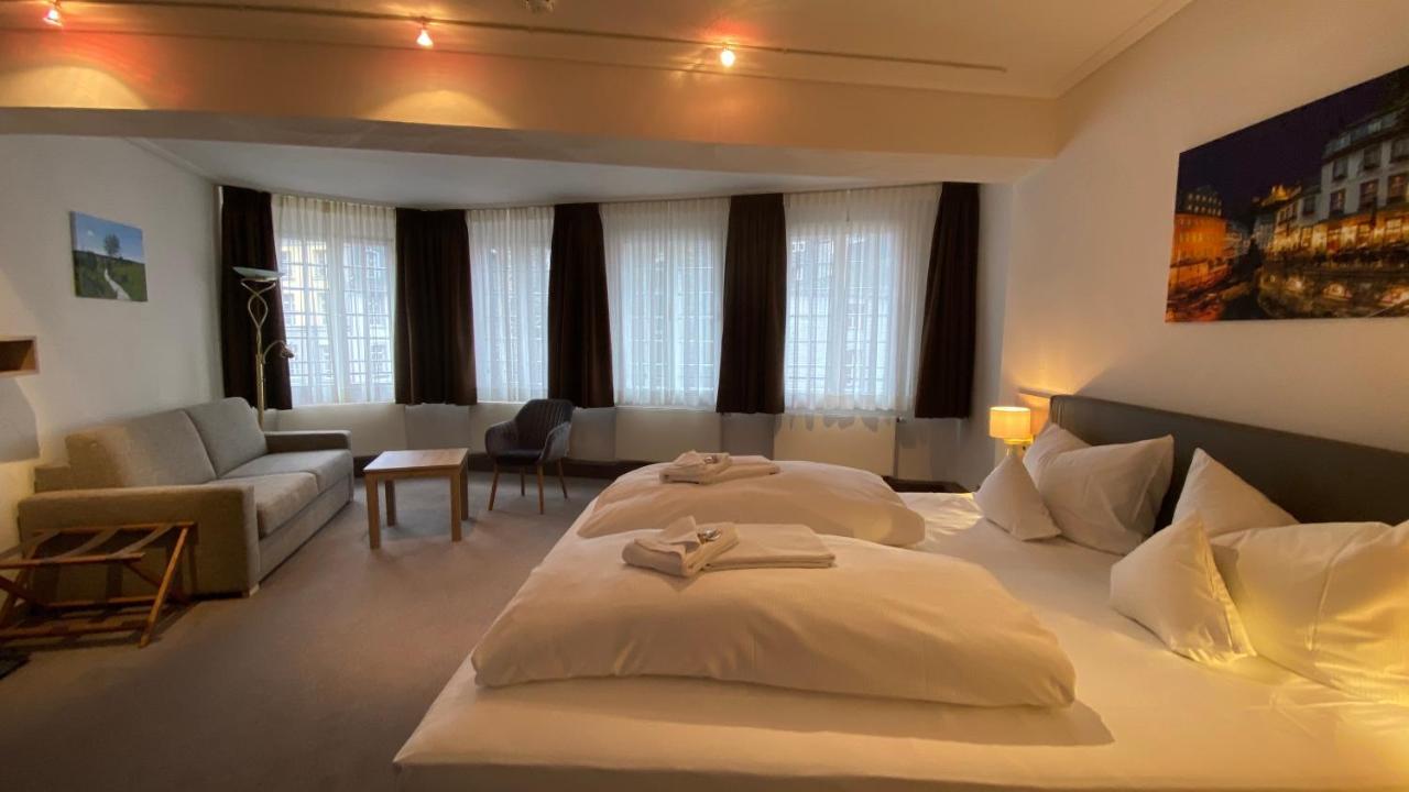 Horchem Hotel-Restaurant-Cafe-Bar Моншау Екстериор снимка